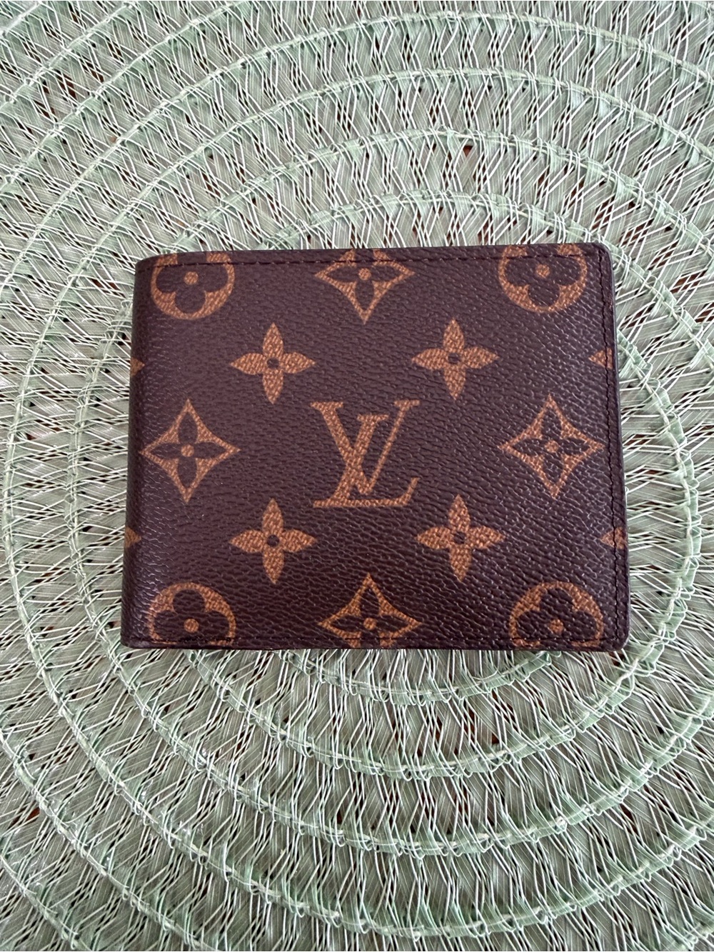 Monogrammed Leather Wallet. Never been used. - Picture 4 of 12